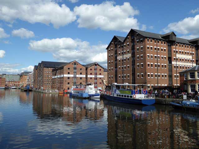 Gloucester Historic Docks © Copyright Chris Allen and licensed for reuse under CC by SA 2.0