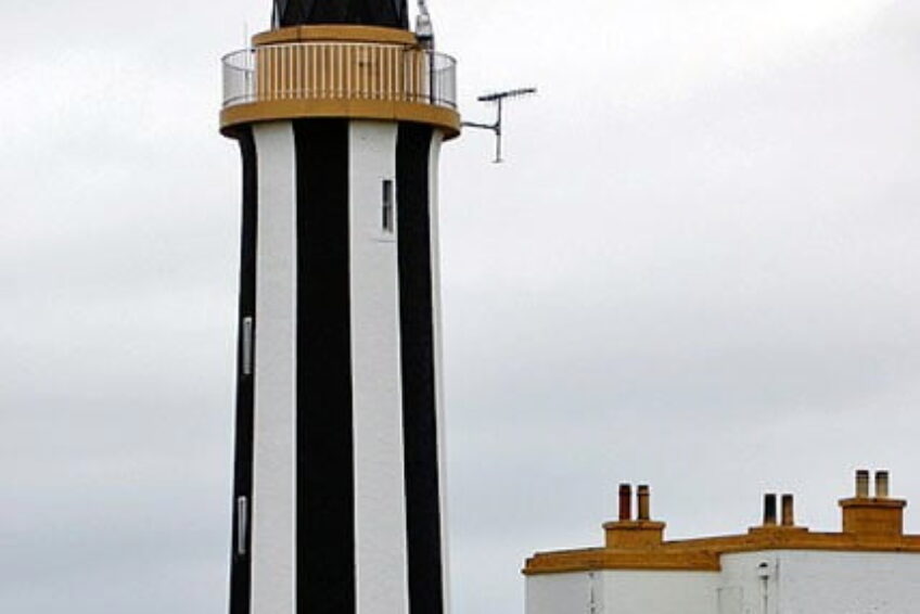 Start Point Lighthouse © Copyright Beth Loft and licensed for reuse under CC by SA 2.0