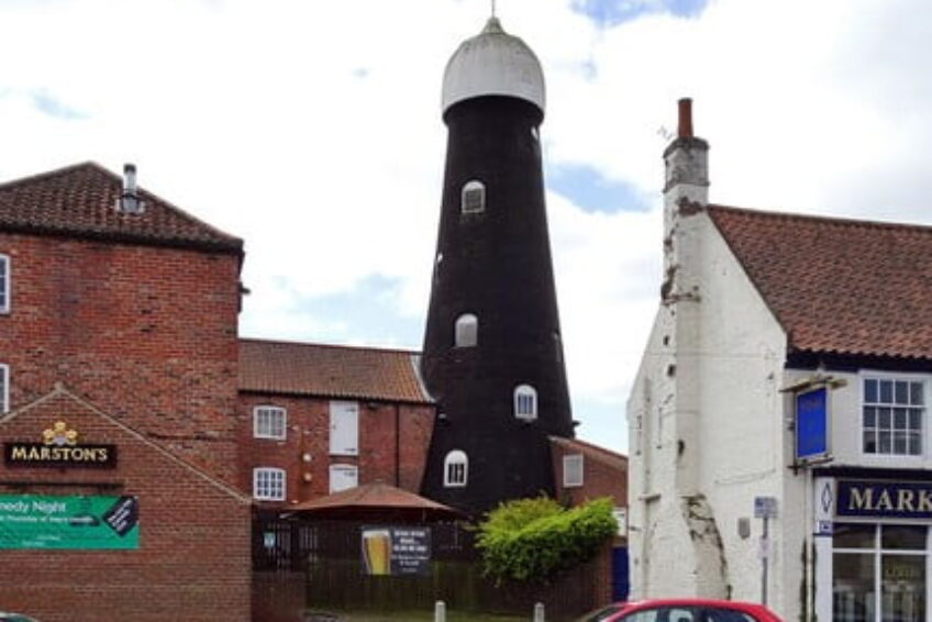 Market Lane Mill © Copyright Bernard Sharp and licensed for reuse under CC by SA 2.0