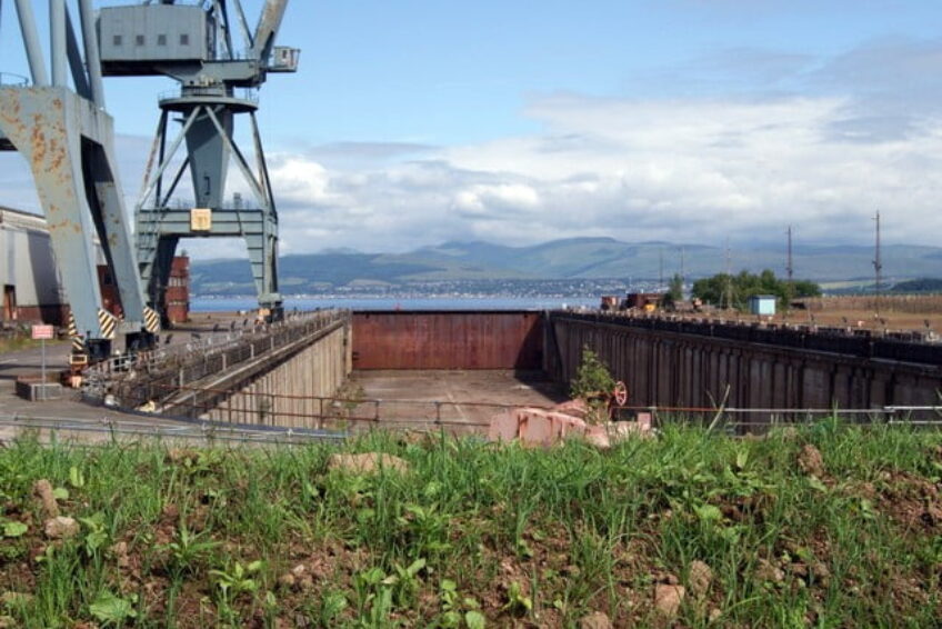 Inchgreen Dry Dock © Copyright Thomas Nugent and licensed for reuse under CC by SA 2.0